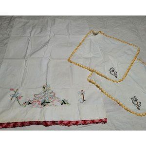 Vintage Embroidered Crochet Linen Lot Multiple Pieces Pillowcase Handkerchiefs